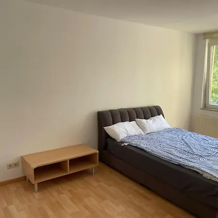 Schoene Zimmer-wohnung Freiburg im Breisgau